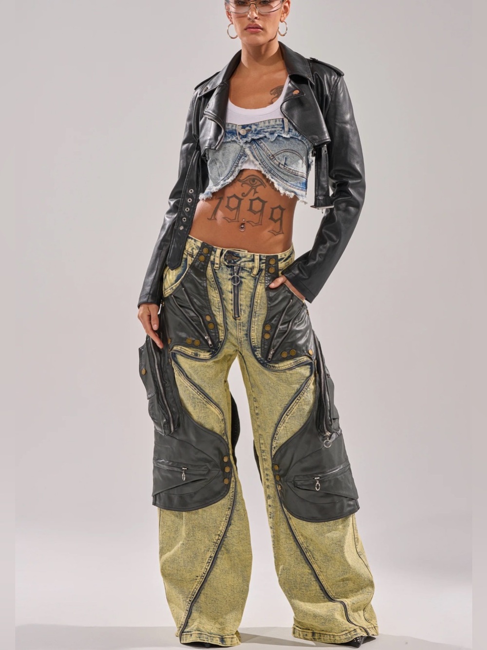 NWT AKIRA Edgy Two-Tone Cargo chap Jeans size XL retail $189